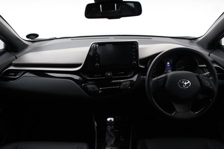 2022-Toyota-C-HR-12T-Luxury-Auto_1