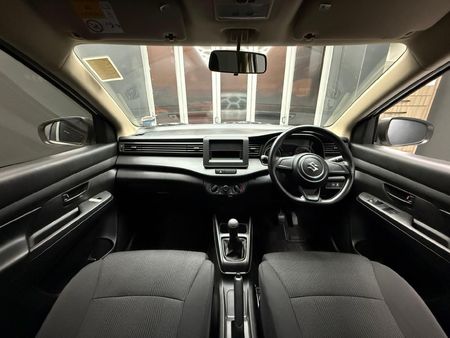 2026-Suzuki-Ertiga-15-GA_11