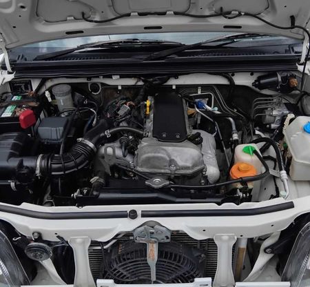 2008-Suzuki-Jimny-13_9