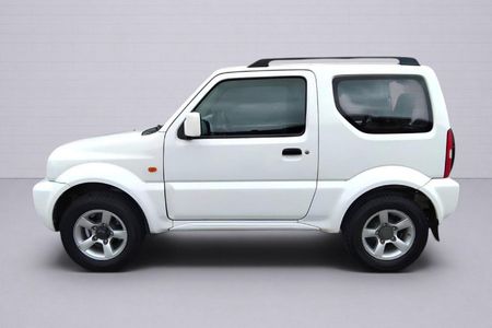 2008-Suzuki-Jimny-13_2
