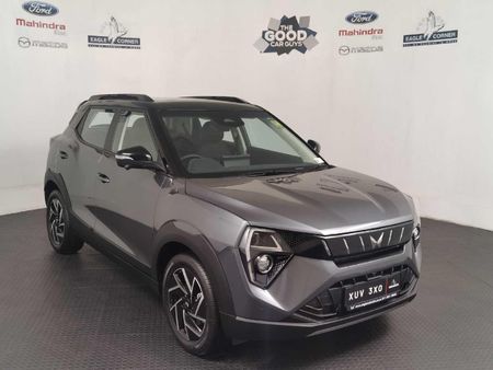 2026-Mahindra-XUV-3XO-12T-AX7L_0