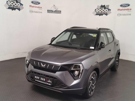 2026-Mahindra-XUV-3XO-12T-AX7L_2