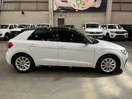 2020-Audi-A1-Sportback-15-TFSI-Auto-35-TFSI_1