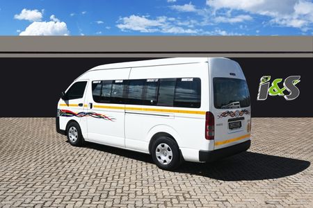 2019-Toyota-Quantum-25-D-4D-Sesfikile-16-seat_1