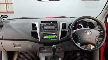 2010-Toyota-Hilux-30-D-4D-Raider-Raised-Body-Double-Cab_8