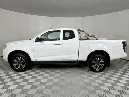 2023-Isuzu-D-Max-30-DDI-HR-ISE-NR-Auto-Extended-Cab_12