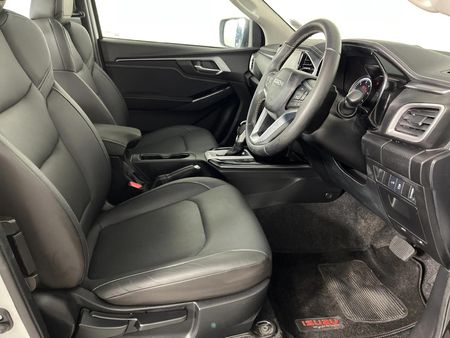 2023-Isuzu-D-Max-30-DDI-HR-ISE-NR-Auto-Extended-Cab_4