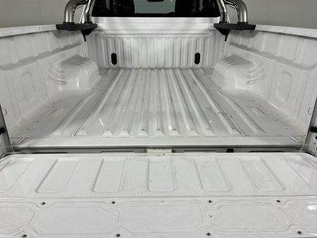 2023-Isuzu-D-Max-30-DDI-HR-ISE-NR-Auto-Extended-Cab_6