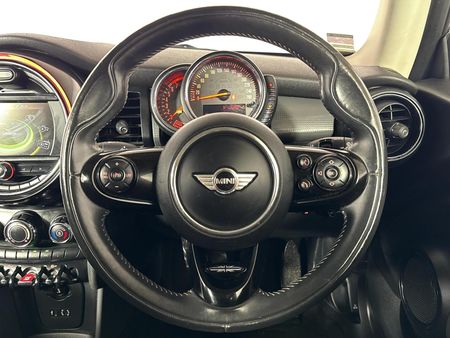 2016-MINI-Hatch-Cooper_10