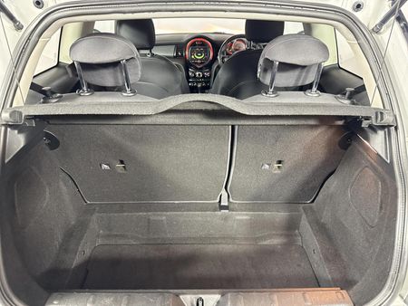 2016-MINI-Hatch-Cooper_12