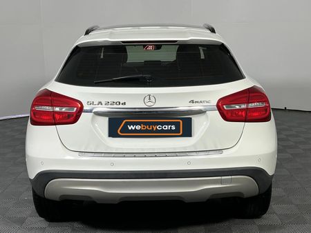 2016-Mercedes-Benz-GLA-220-CDI-Auto-4Matic_17