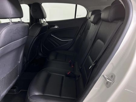 2016-Mercedes-Benz-GLA-220-CDI-Auto-4Matic_3