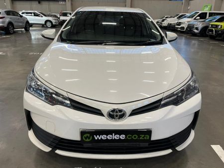 2022-Toyota-Corolla-Quest-18-Prestige_7