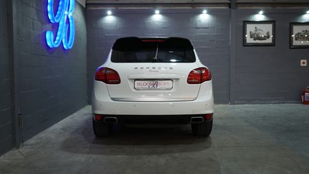 2013-Porsche-Cayenne-Diesel-Auto_3