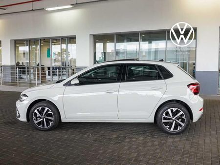 2026-Volkswagen-Polo-10-TSI-Life_5