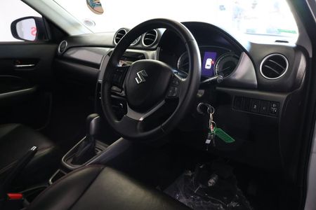 2020-Suzuki-Vitara-16-GLX-Auto_12