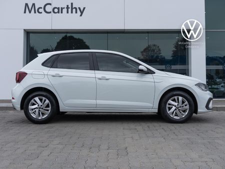 2026-Volkswagen-Polo-10-TSI_17