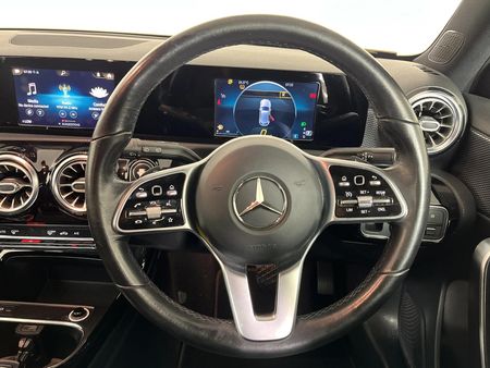 2019-Mercedes-Benz-A-Class-A-200-Auto_10