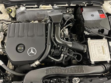 2019-Mercedes-Benz-A-Class-A-200-Auto_11