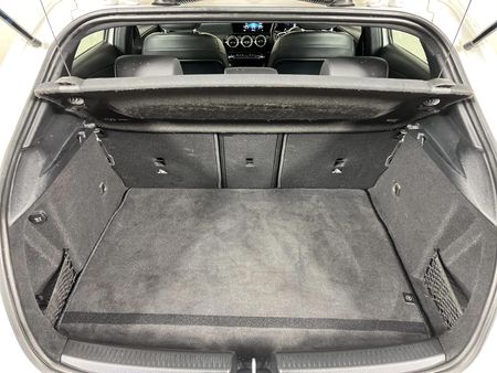 2019-Mercedes-Benz-A-Class-A-200-Auto_12