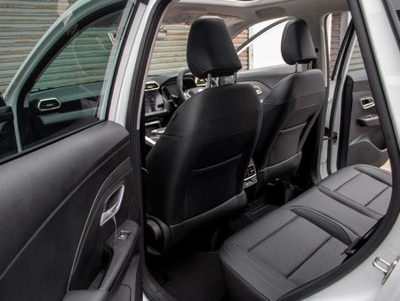 2026-MG-ZS-PRO-15T-Com-CVT-Auto_16