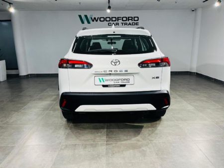 2025-Toyota-Corolla-Cross-18-XS_4