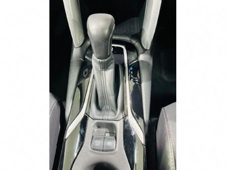 2025-Toyota-Corolla-Cross-18-XS_5