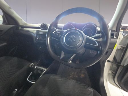 2023-Suzuki-Swift-12-GL_12