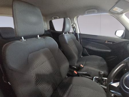 2023-Suzuki-Swift-12-GL_15