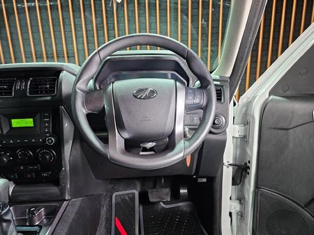 2026-Mahindra-Pik-Up-22-mHawk-S6-Karoo-4x4-Auto-Double-Cab_9