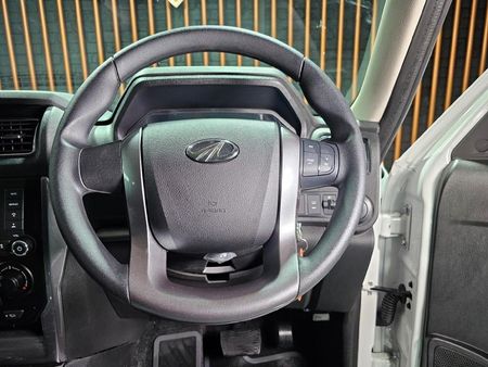 2026-Mahindra-Pik-Up-22-mHawk-S6-Karoo-4x4-Auto-Double-Cab_10