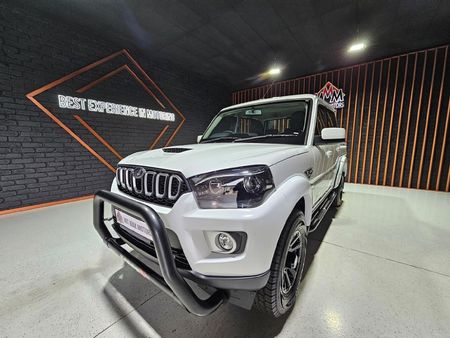 2026-Mahindra-Pik-Up-22-mHawk-S6-Karoo-4x4-Auto-Double-Cab_3