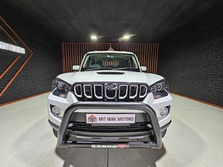 2026-Mahindra-Pik-Up-22-mHawk-S6-Karoo-4x4-Auto-Double-Cab_4