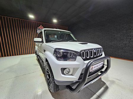 2026-Mahindra-Pik-Up-22-mHawk-S6-Karoo-4x4-Auto-Double-Cab_5