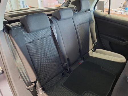 2026-Volkswagen-T-Cross-10-TSI-Auto_12