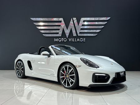 2015-Porsche-Boxster-GTS-Auto_0