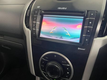 2017-Isuzu-KB-300-D-Teq-LX-Auto-Double-Cab_13