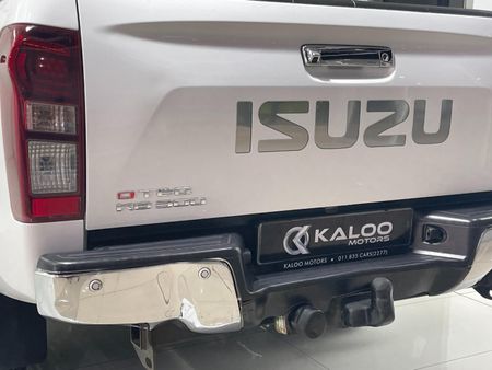 2017-Isuzu-KB-300-D-Teq-LX-Auto-Double-Cab_5