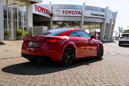 2015-Audi-TT-Coupe-20-TFSI-quattro-Auto_28