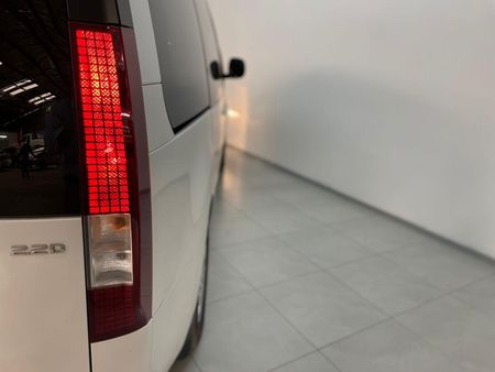 2023-Hyundai-Staria-22d-Executive-Auto_10