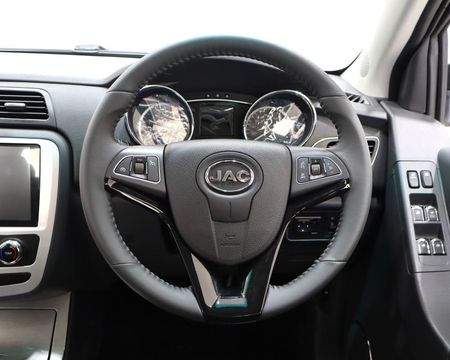 2026-JAC-T8-20-CDI-Lux-4x4-Double-Cab_17