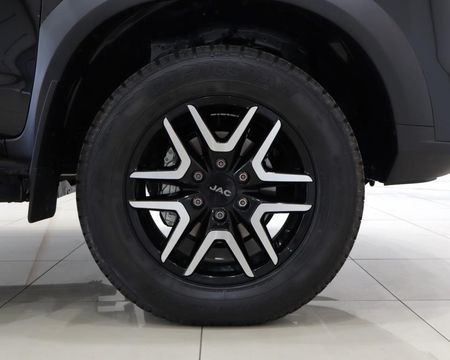 2026-JAC-T8-20-CDI-Lux-4x4-Double-Cab_8