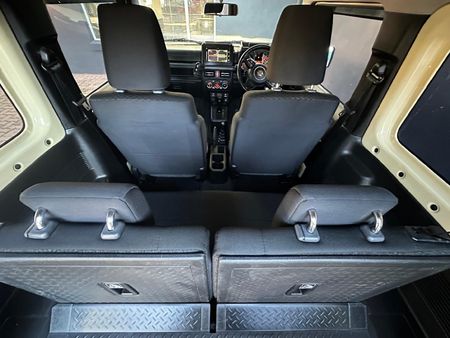 2022-Suzuki-Jimny-15-GLX-Auto_9