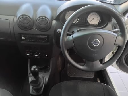 2023-Nissan-NP200-16-AC-Safety-Pack_10