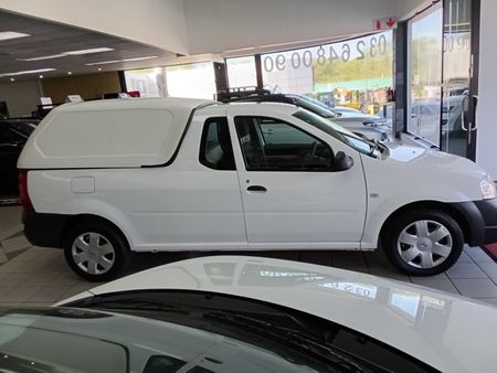 2023-Nissan-NP200-16-AC-Safety-Pack_3