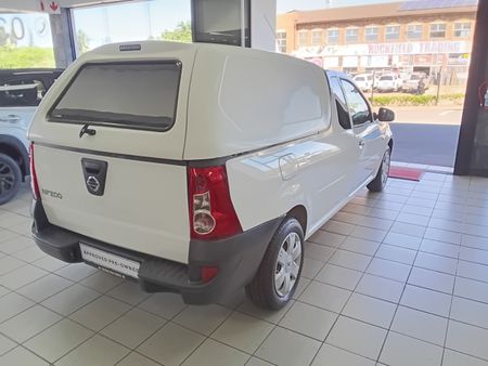 2023-Nissan-NP200-16-AC-Safety-Pack_5