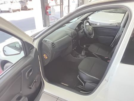 2023-Nissan-NP200-16-AC-Safety-Pack_8