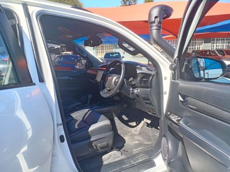 2022-Toyota-Hilux-28-GD-6-Raised-Body-Raider-Auto-Double-Cab_6
