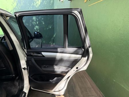 2014-BMW-X3-xDrive20d-Exclusive-Auto_10