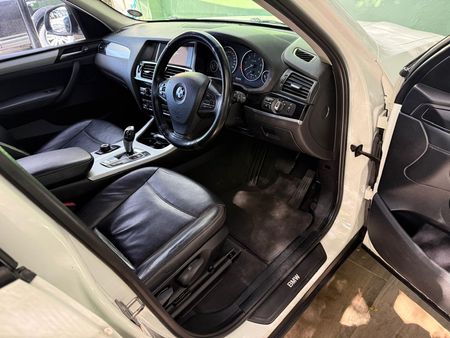 2014-BMW-X3-xDrive20d-Exclusive-Auto_14